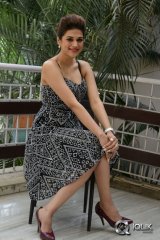 Shraddha Das Interview About Guntur Talkies